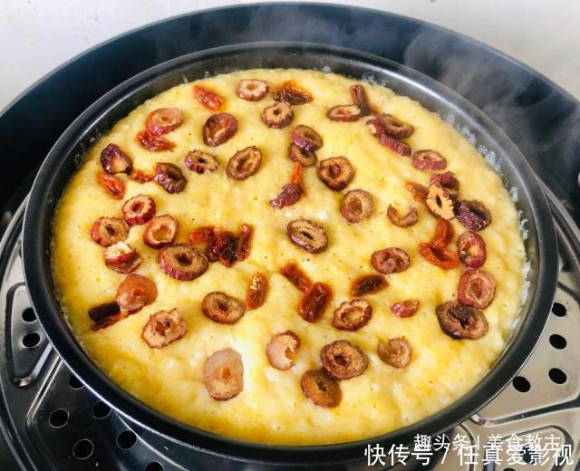 蛋糕|教你做玉米面发糕,用筷子拌一拌,上锅蒸一蒸,比蛋糕还要好吃