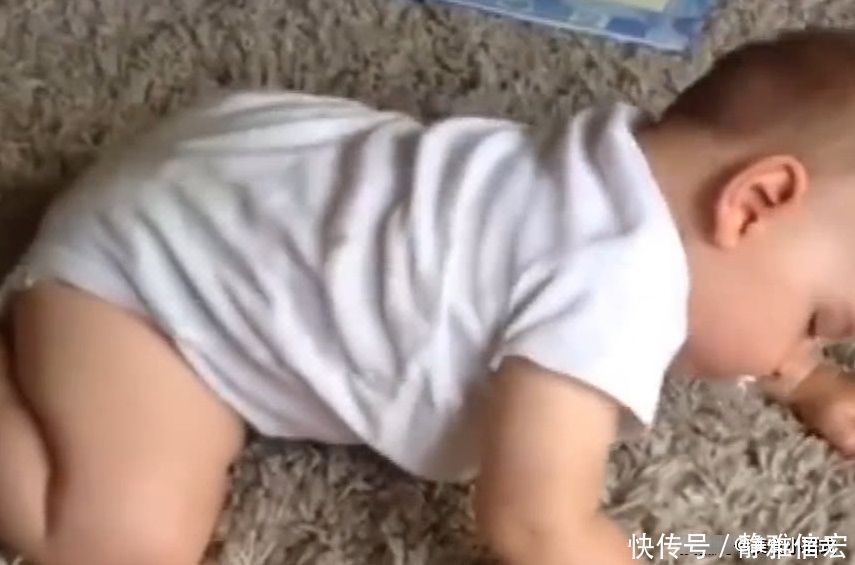 妈妈|宝宝太困了,接下来发生的事,笑得妈妈眼泪都出来了