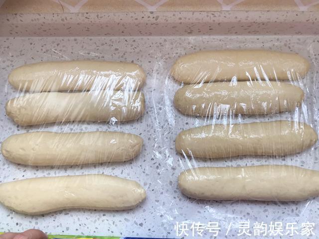 教你做玉米油老面包,发酵时冷藏3个小时,更松软香甜