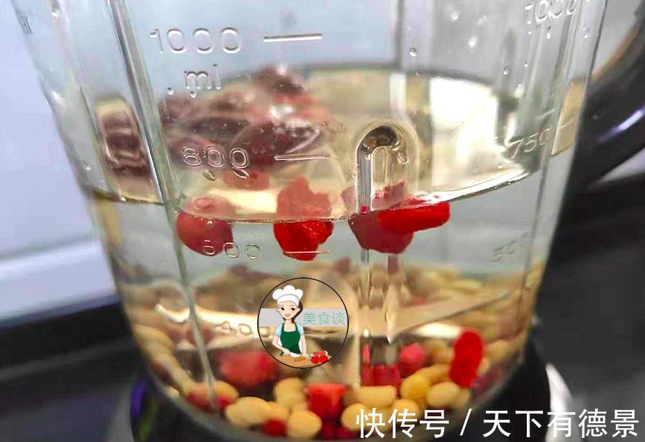 枸杞|天凉了，女人记得多吃此“5红”，打成糊真好喝，秋天喝了特养人