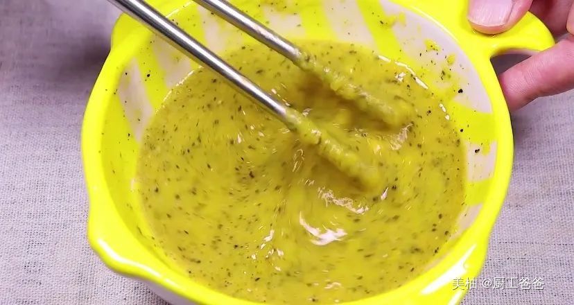 馒头|馒头最好吃的做法,补钙又补铁,比薯条还好吃,一锅不够宝宝吃