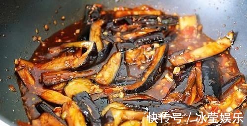 茄子此做法简直太下饭了，好吃到连汤汁都不剩，成本不到5块钱