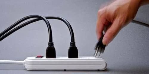 电源|充电时先插电源还是先插手机安全充电新姿势,快get起来