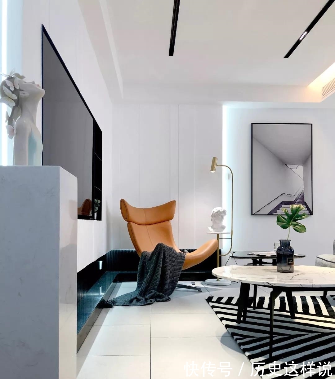 黑白灰|77平两居室户型，现代简约风，时尚又实用（附平面图）