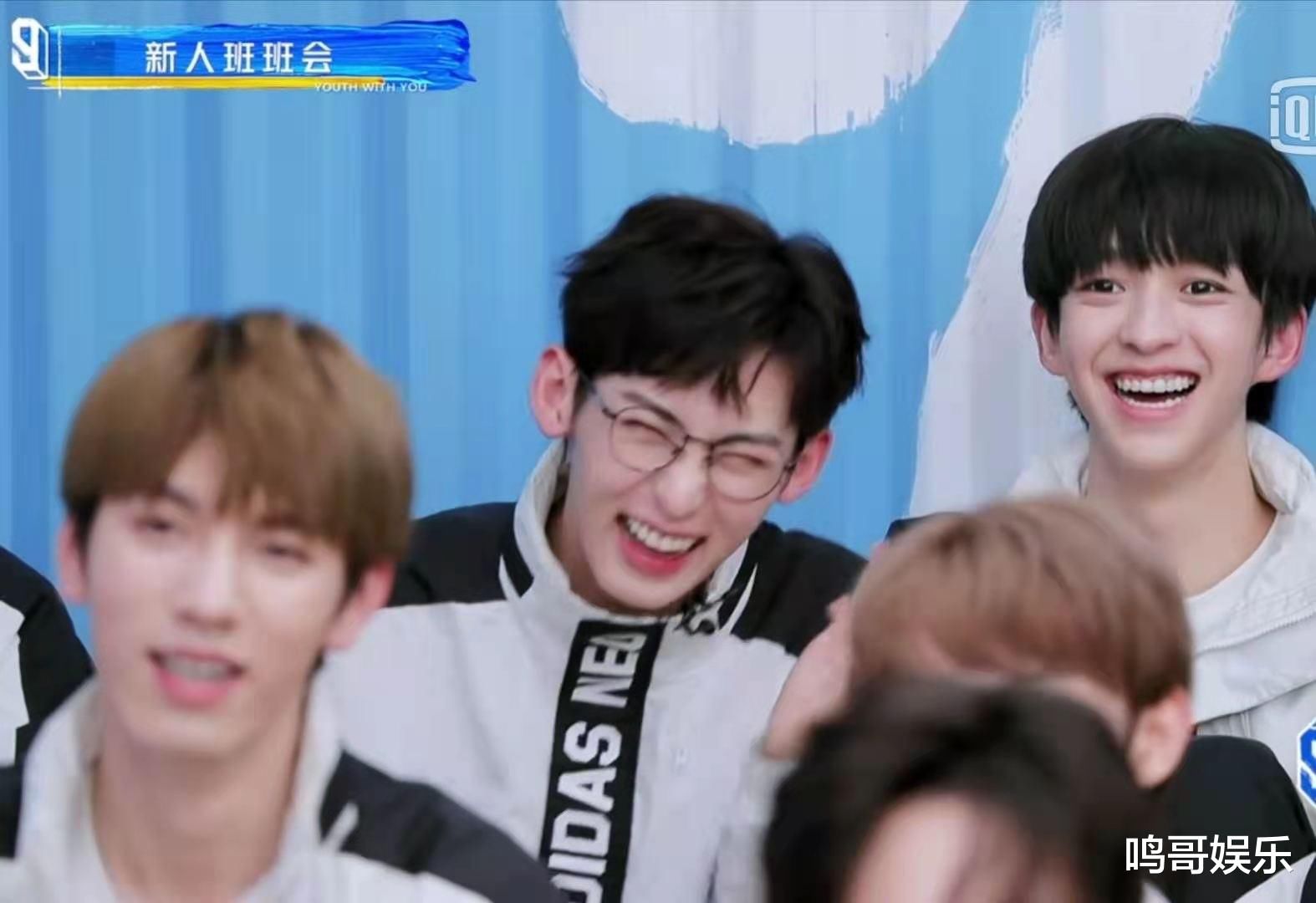 《青你3》幕后有料：选手各种问题，虞书欣应对自如显现导师实力