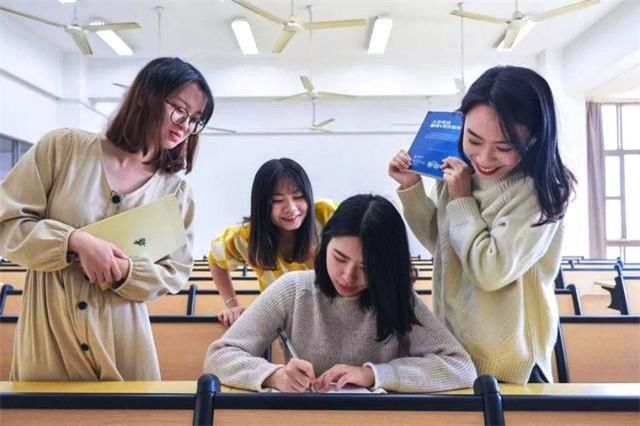 学生|专科真的比本科生差？专科大学期间完成这4件事，毕业不比本科差