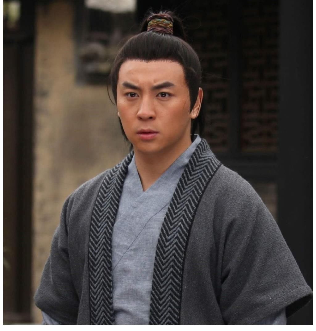 释小龙隐藏20年的身份,王宝强见了要行礼,