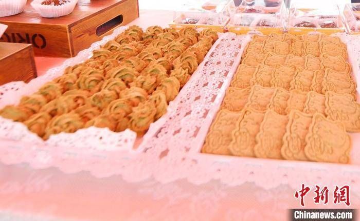 中医|脑洞大开！中医用的艾草还可以做蛋糕