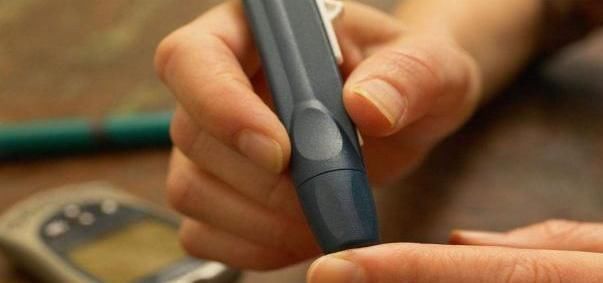 血糖|糖尿病与睡眠有关吗？睡前有3种症状，也许血糖正在偷偷飚升！