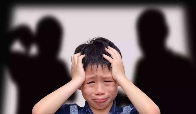 口头禅|孩子挂在嘴边的4句“口头禅”,是自卑的表现,父母要注意