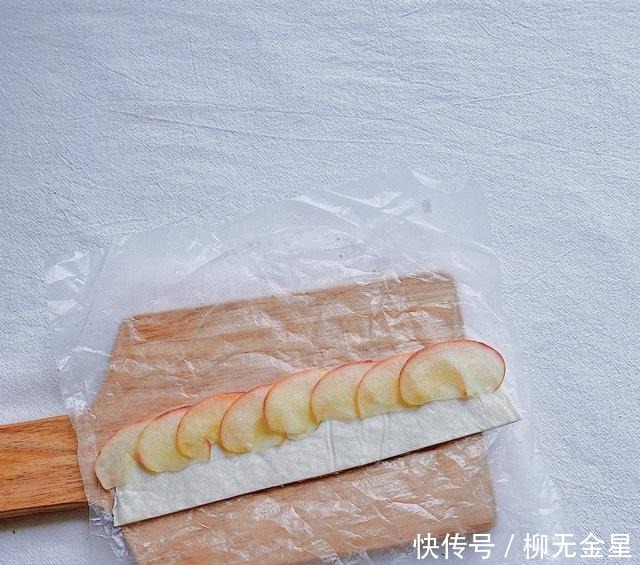 手抓饼的新吃法——酥皮玫瑰花苹果派,颜值爆表喔