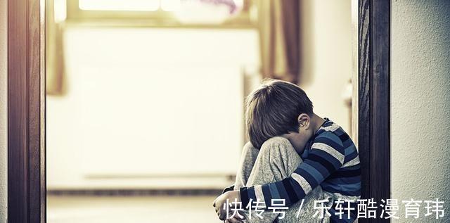 小明|孩子心理权威测试,这五个表现全都有,说明你家孩子自卑心很重