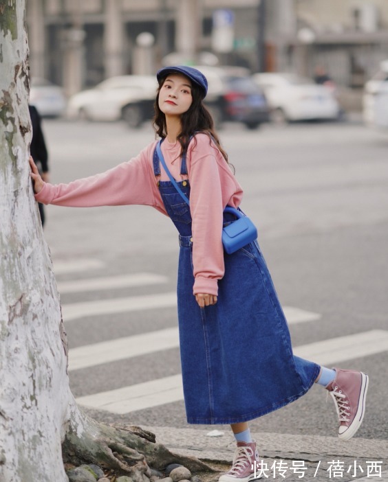 休闲 卫衣不知道怎么穿?试试经典的浅粉色,少女感很强,出街也美美哒