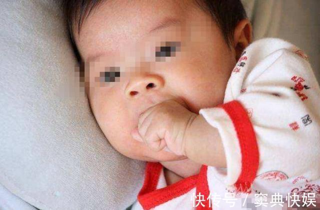 胎动|6个月婴儿紧握拳头，奶奶发现不对劲带去医院检查，医生来晚了