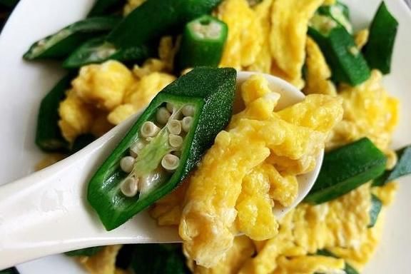 清新|三伏天，它和鸡蛋天生一对，简单一炒清新好吃，给肉都不换