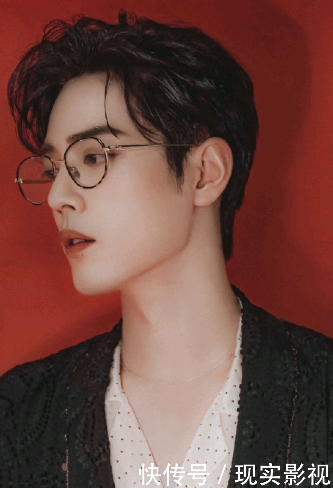 帅气|肖战将空降双十一晚会,节目温暖人心,阳光帅气充满正能量