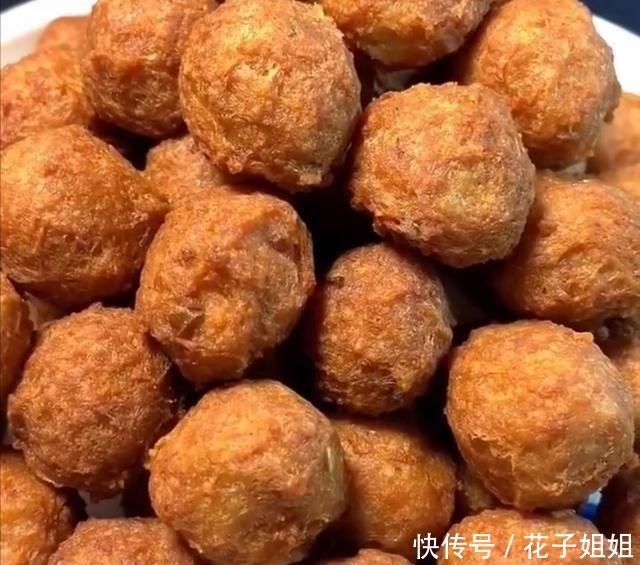 这样做炸肉丸子外酥里嫩,比大酒店做得都好吃