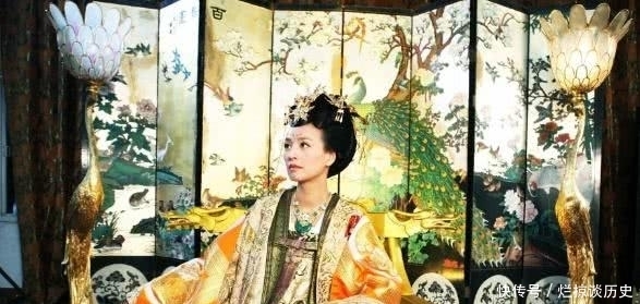 武则天|李世民临死前问武则天:我死后,你怎么办?武则天回8个字,保住性命!