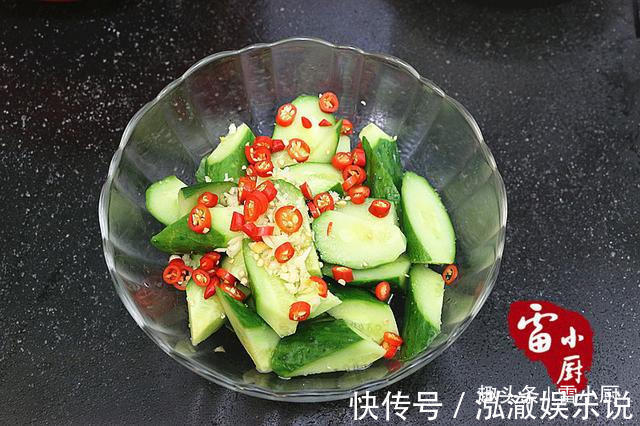 饭店偷学来的拌黄瓜技巧果然不一样，竟这么好吃，原来要加这个！