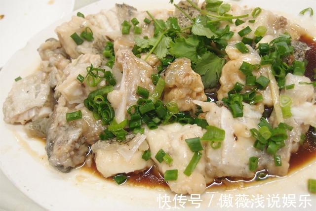 辣椒圈|学会这样做蒜泥蒸鱼肉，香而不腻又营养美味，一起来享受美食吧