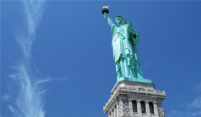 房产税|美国作为发达国家,他们为何不用混凝土建造房子原因很现实