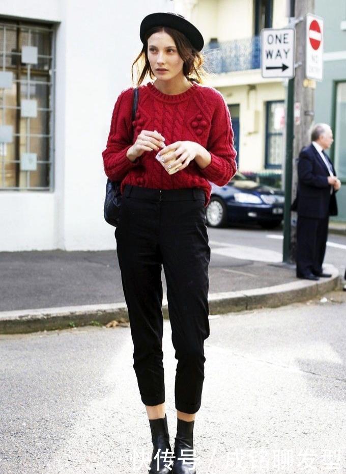  双面呢大衣|女人到了中年穿衣别太繁琐，简单色彩搭配要学会，时髦减龄又大气