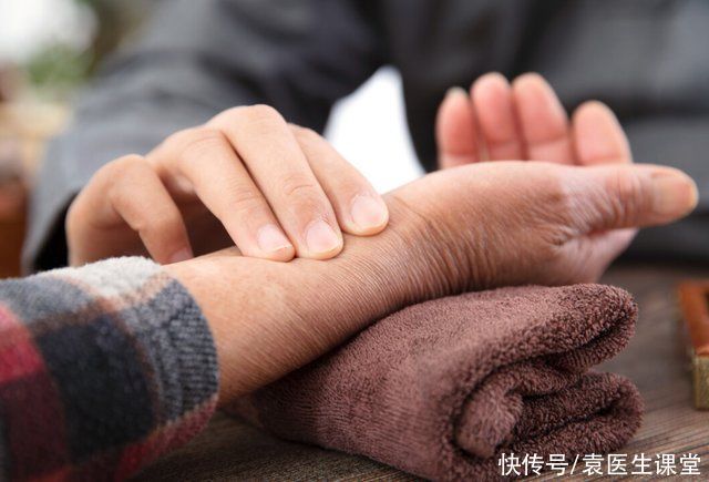 肝脏|43岁女子,从肝硬化到肝功正常,医生常吃1物,肝脏慢慢柔软