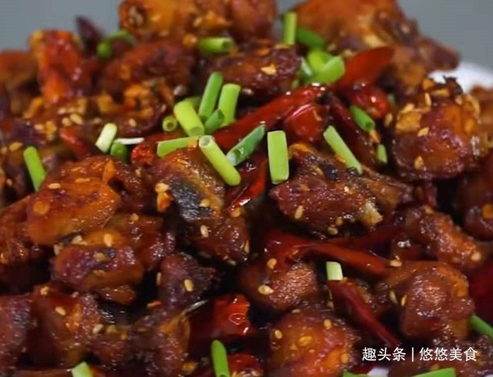 干锅辣子鸡,麻辣鲜香,外酥里嫩,好吃到让你沦陷!