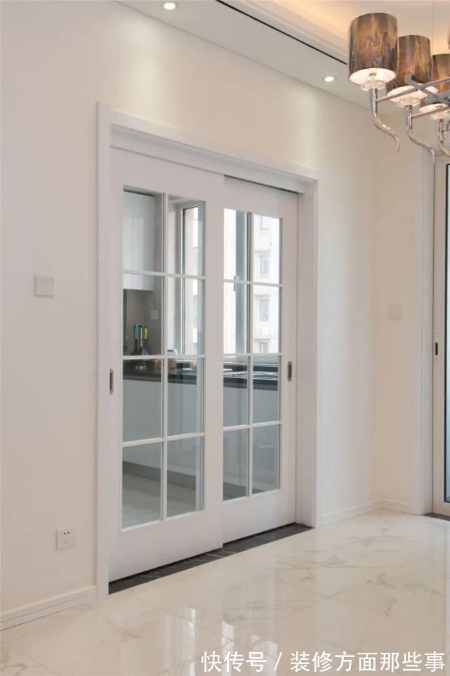 黑白|122㎡现代简约,黑白灰带来不一样的沉稳!