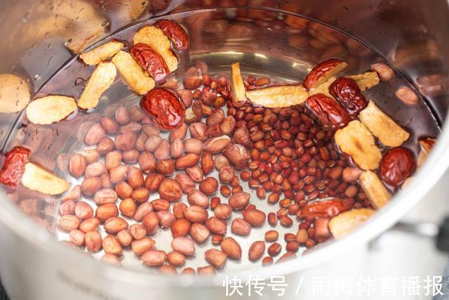 红糖|手脚冰冷气血又不足?滋补良品“五红汤”,我老婆每月必喝3次