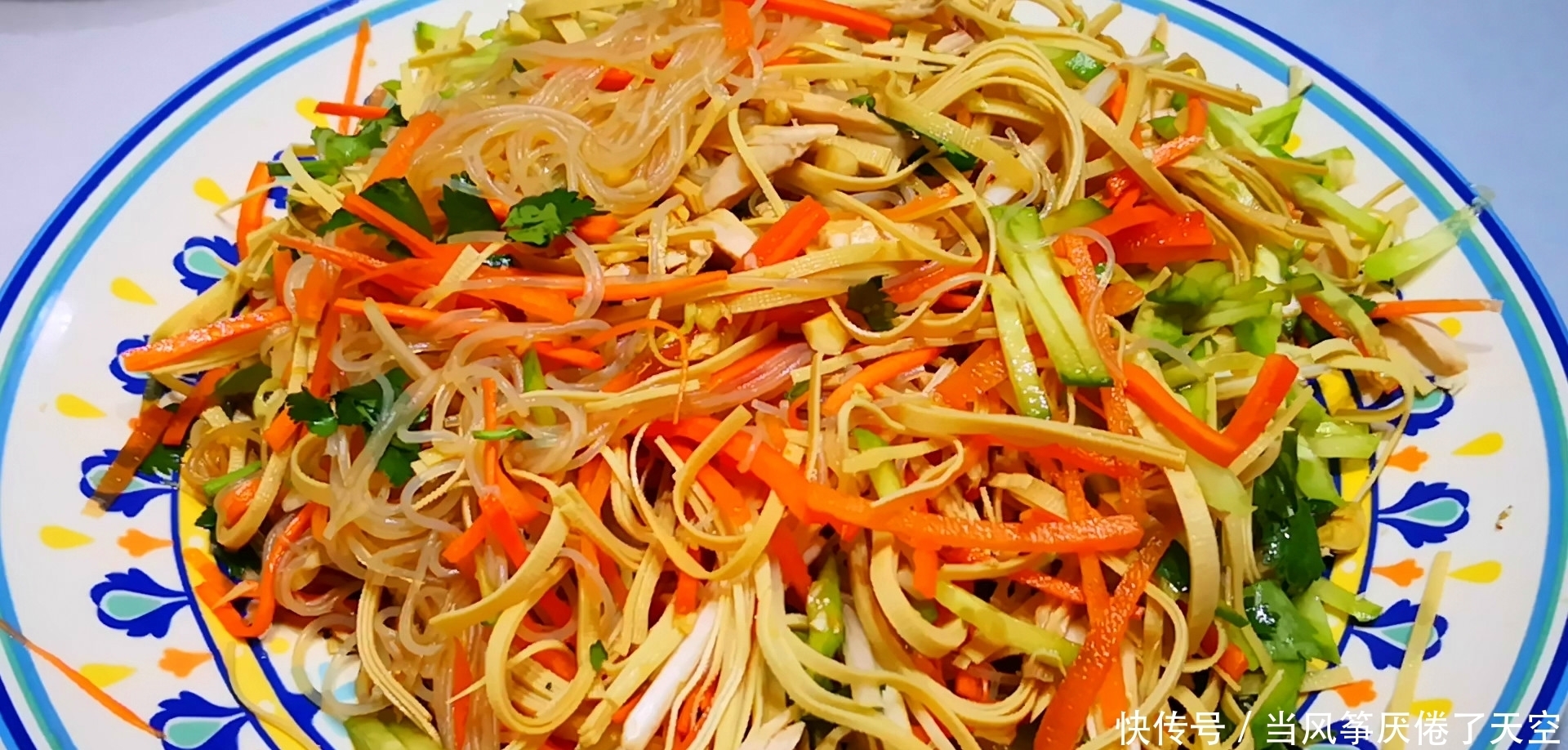 一家三口的极简年夜饭,火了朋友圈,网友:精致生活拒绝浪费!