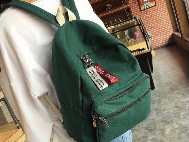 帆布包时尚好看难清洗教你4个妙招洗帆布包，洗后颜色鲜艳如新