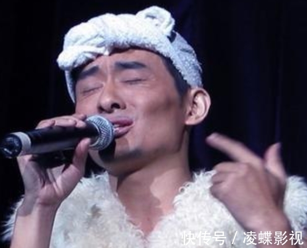 從星光大道冠軍到“人人喊打”，52歲的阿寶再惹爭議，他做了啥？