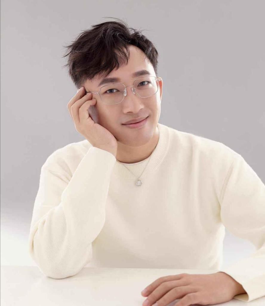 于正盗版,郭敬明抄袭,难道成功的背后都是抄袭出来的吗?