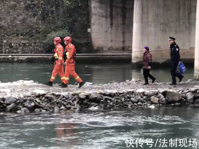 消防|3人被困河道中央，宣恩公安、消防联合救援