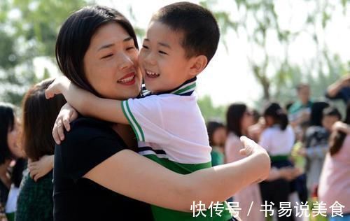 对手机|5岁男童长期玩手机,黑眼珠逐渐“消失”,医生很难恢复