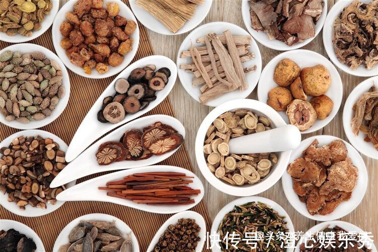 生冷食物|劝告:服中药期间,4种食物再馋也要忍住,不然中药相当于白喝