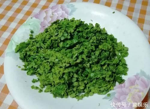 香椿炒鸡蛋,先炒香椿还是先炒蛋都错了,难怪口感不鲜美软嫩