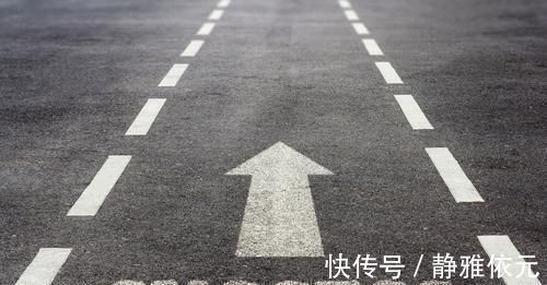 出版|小伙初二辍学靠和疯子聊天成作家:不走寻常路的人,到底有多赚?