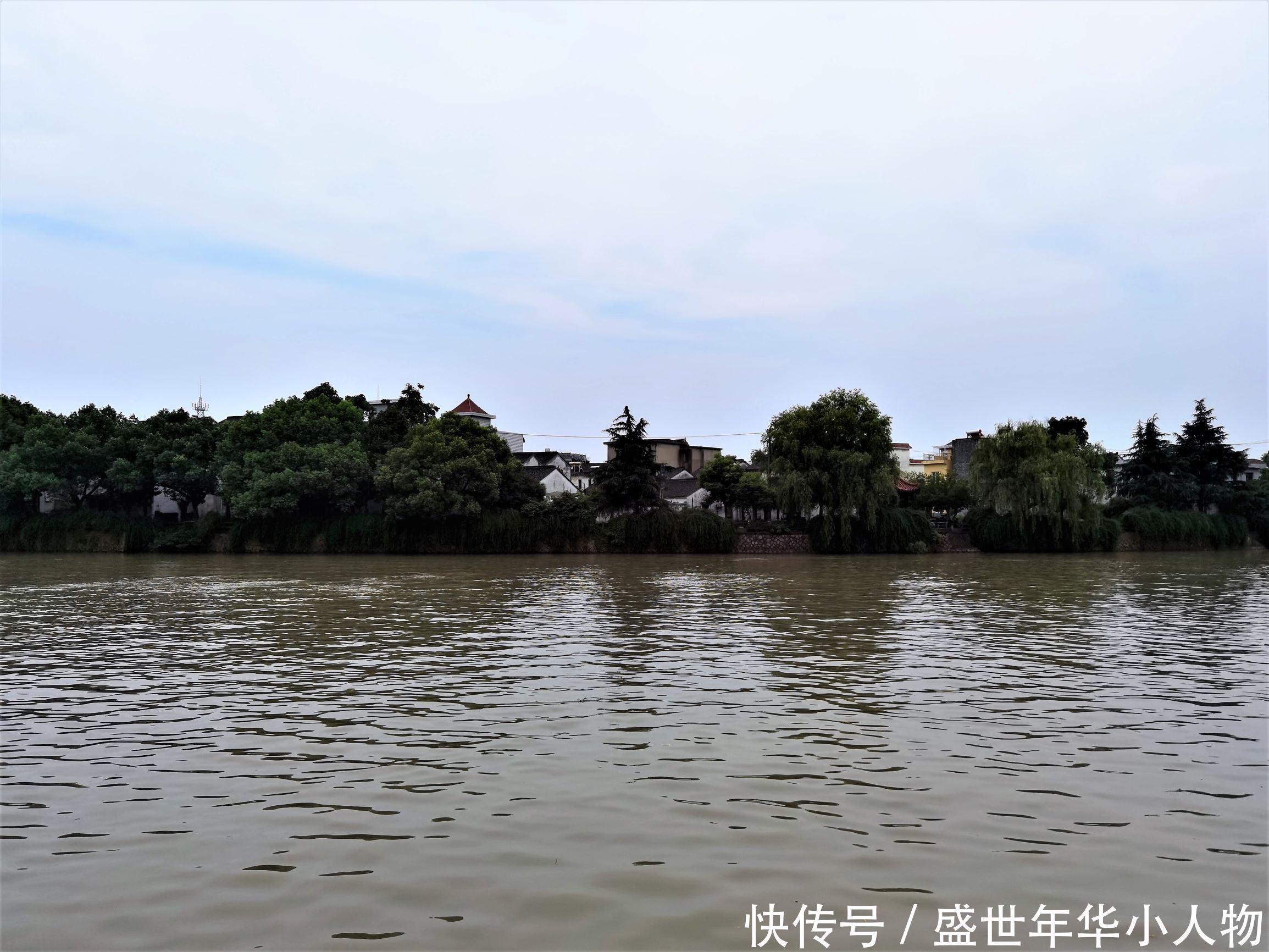 探访丰子恺故居遭遇闭馆，却欣赏到了他的故里江南水乡，且是原生态的水乡，也不枉此行