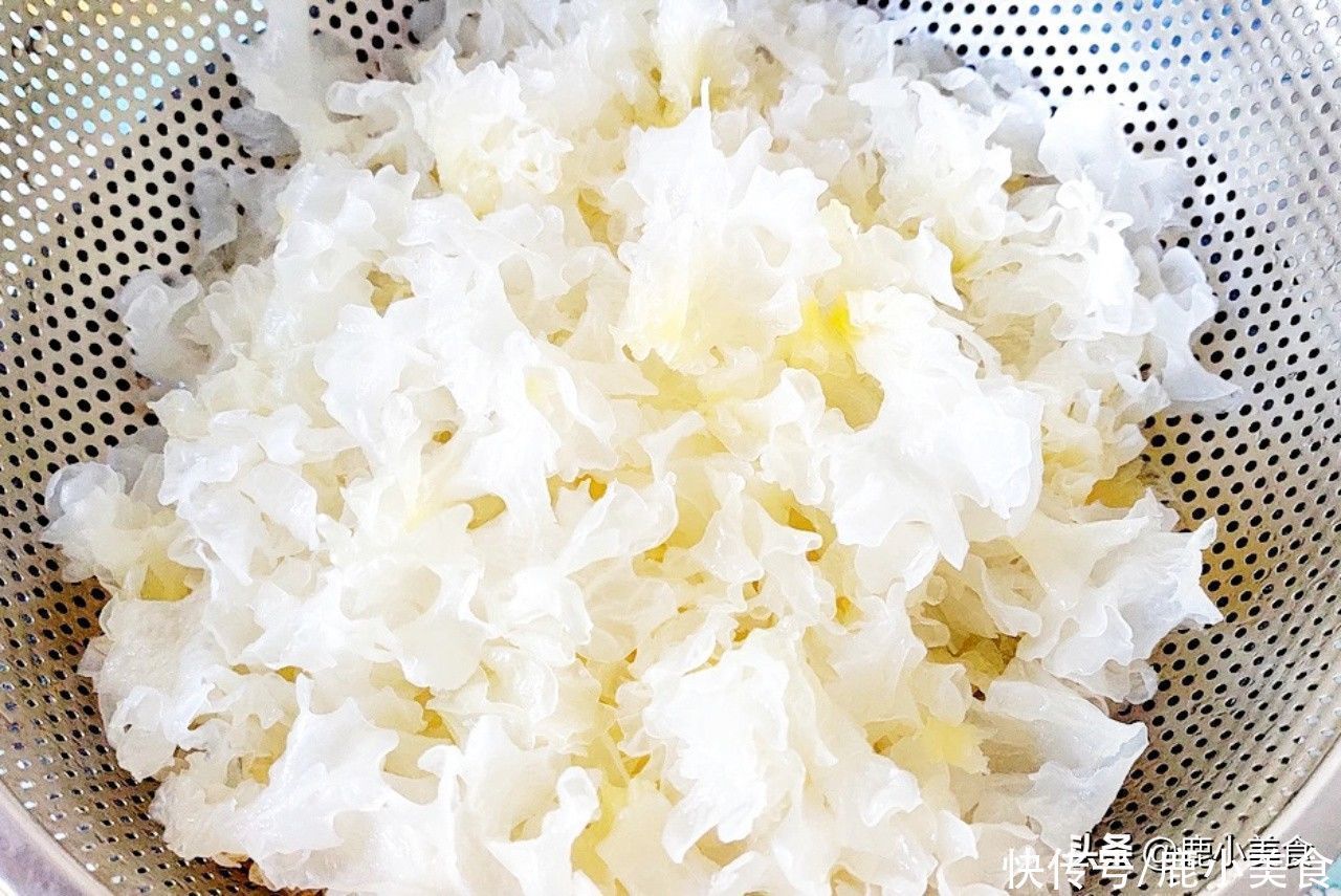 季节性|入秋后,别错过这个“润肺”食材,和银耳是绝配,润喉降燥还好喝