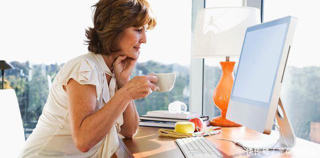 腰椎|4个姿势致腰椎、颈椎病更严重3个动作轻松搞定!还你一身轻松