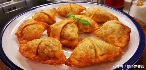 大大爷炸三角,四香合一,操作简单,让你轻轻松松做出来