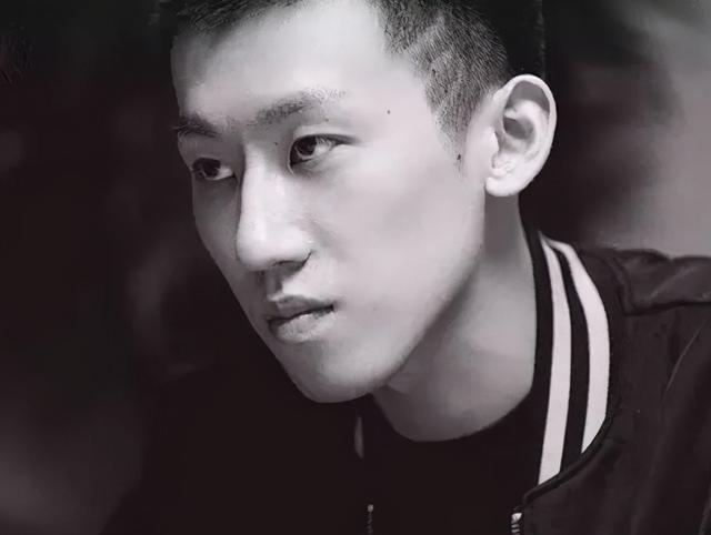 那个因共享单车破产,父母入狱,惨遭女友