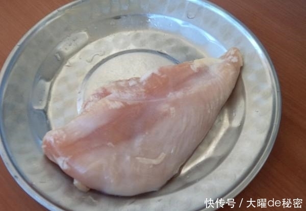 女人|这菜女人抓紧吃,养血驻颜,肌肤红润,味道鲜美,常吃气色好!