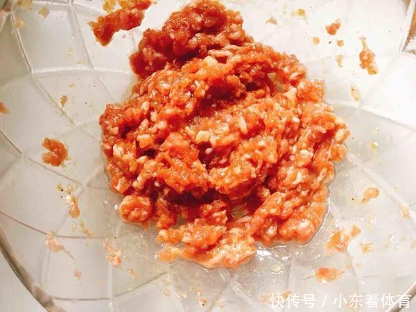 我家|这馅饼,我家隔三差五做一次,解腻补钾有美味,大人孩子都喜欢!