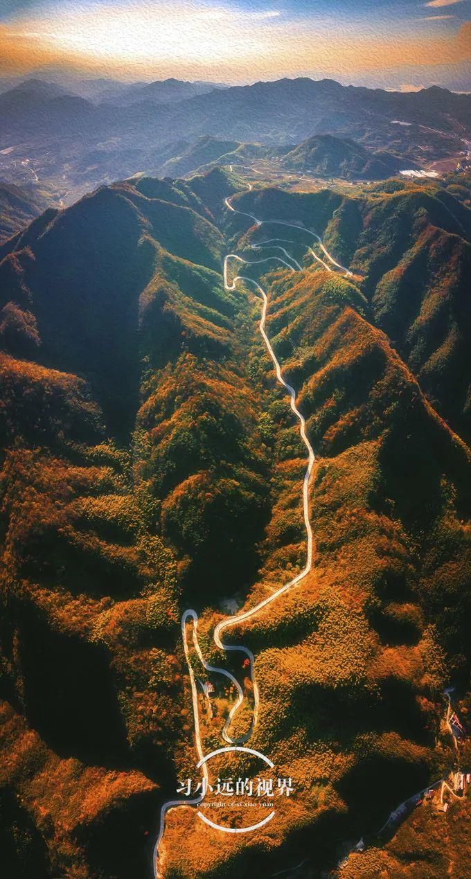 大美金寨，金寨莲花山“这里的山路十八弯”美景等你来！