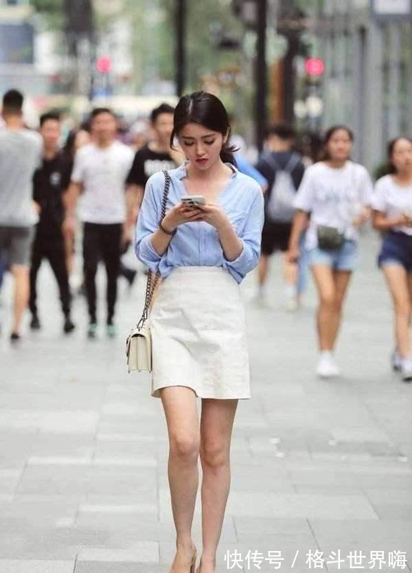 |街拍关于喜欢你这件事,就当闹了个笑话吧!