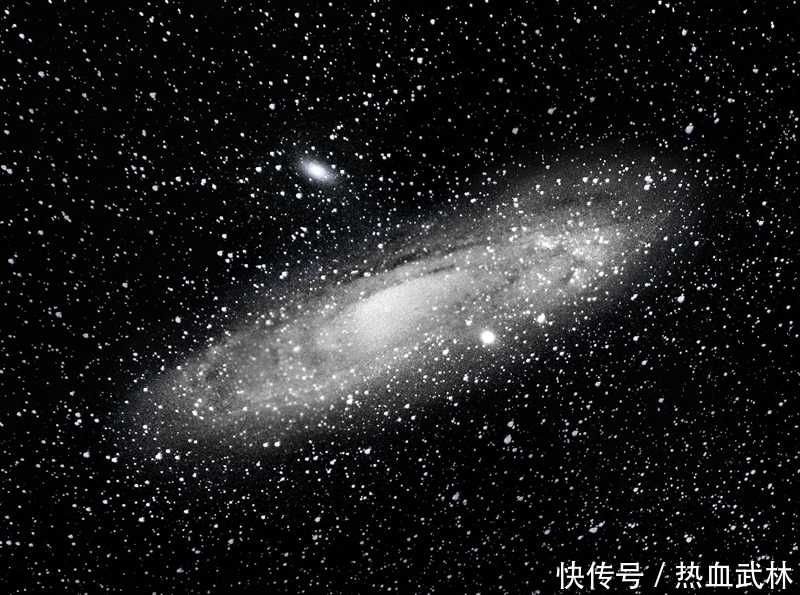 光速不可超越,为什么宇宙膨胀和量子纠缠都比光速快?矛盾吗?