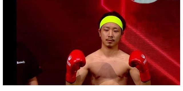 比赛|观众们被骗了,向佐有事没来,改为曹云金PK大锤,直接保送冠军